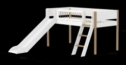 Halbhohes Bett mit Rutsche