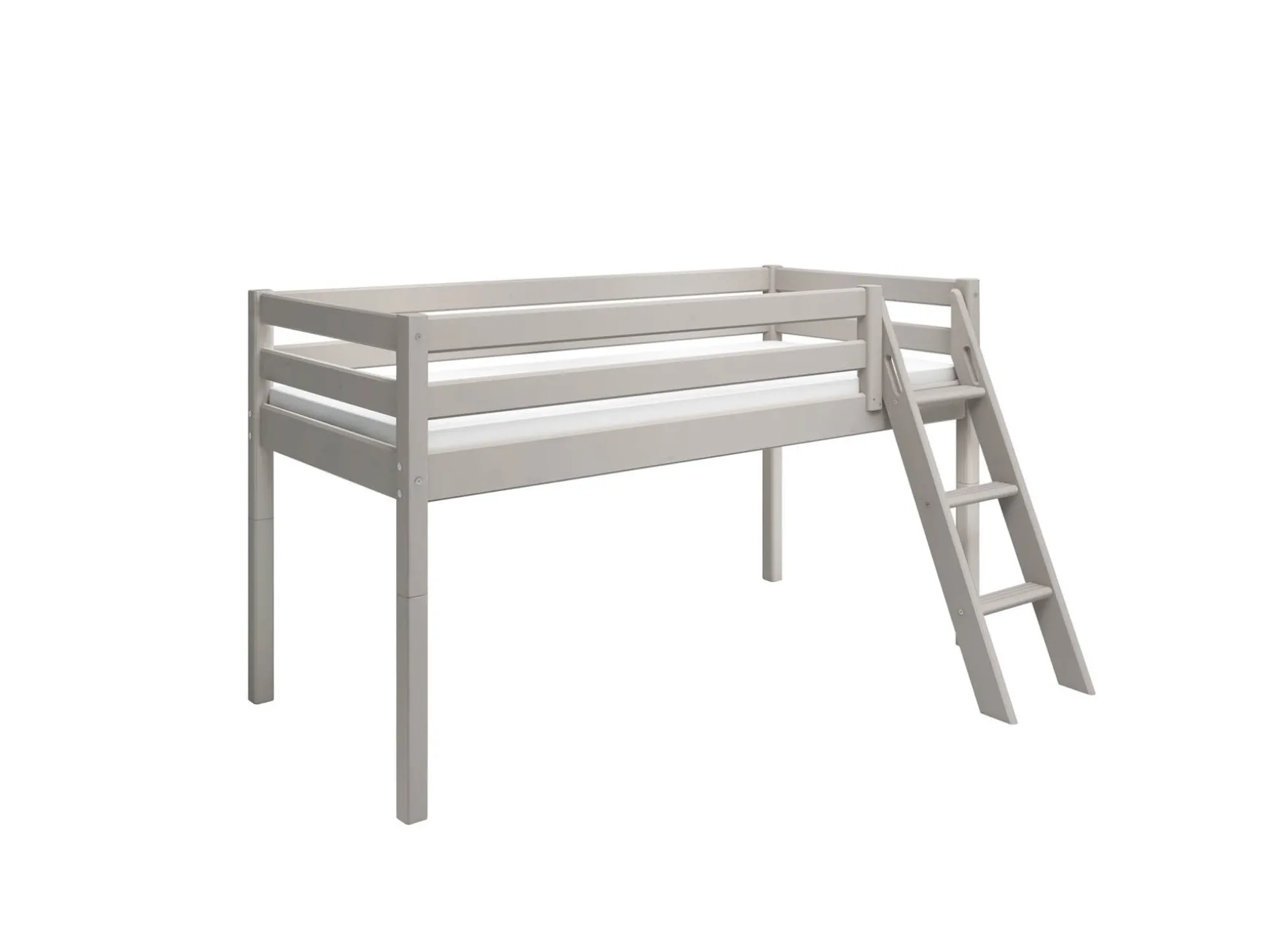 Halbhohes Bett mit Schrägleiter
