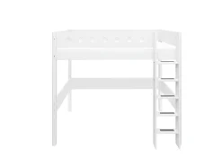 Hochbett mit senkrechter Leiter