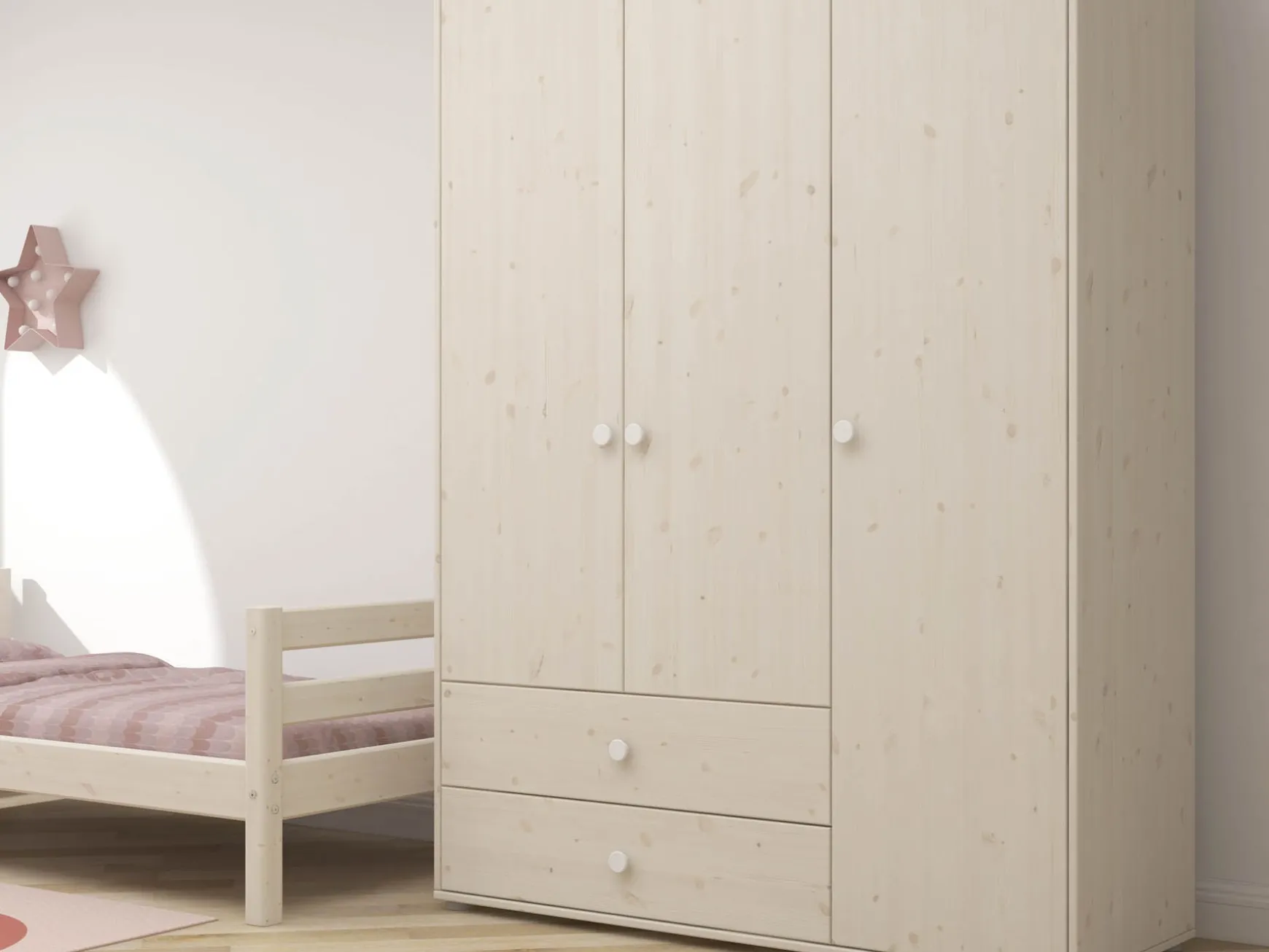 Kleiderschrank