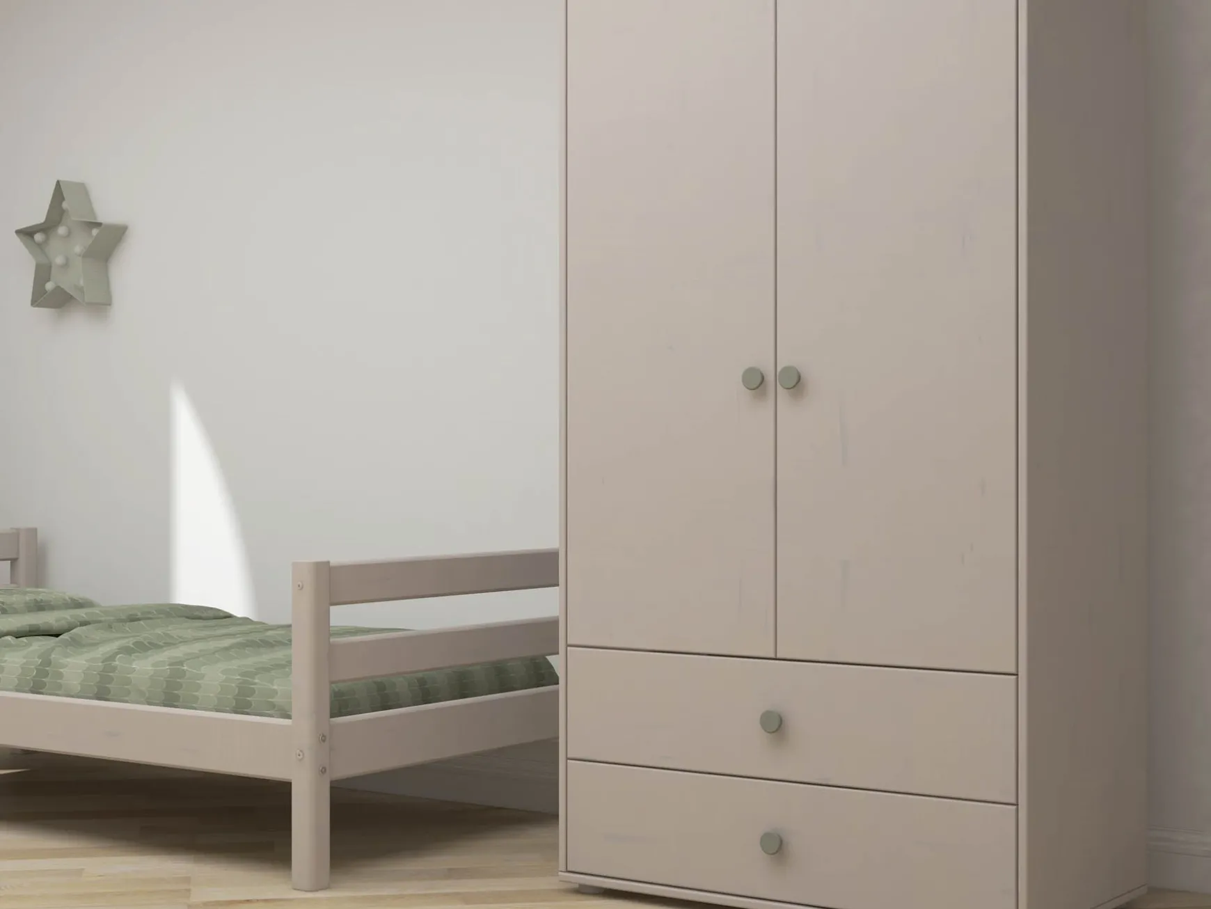 Kleiderschrank