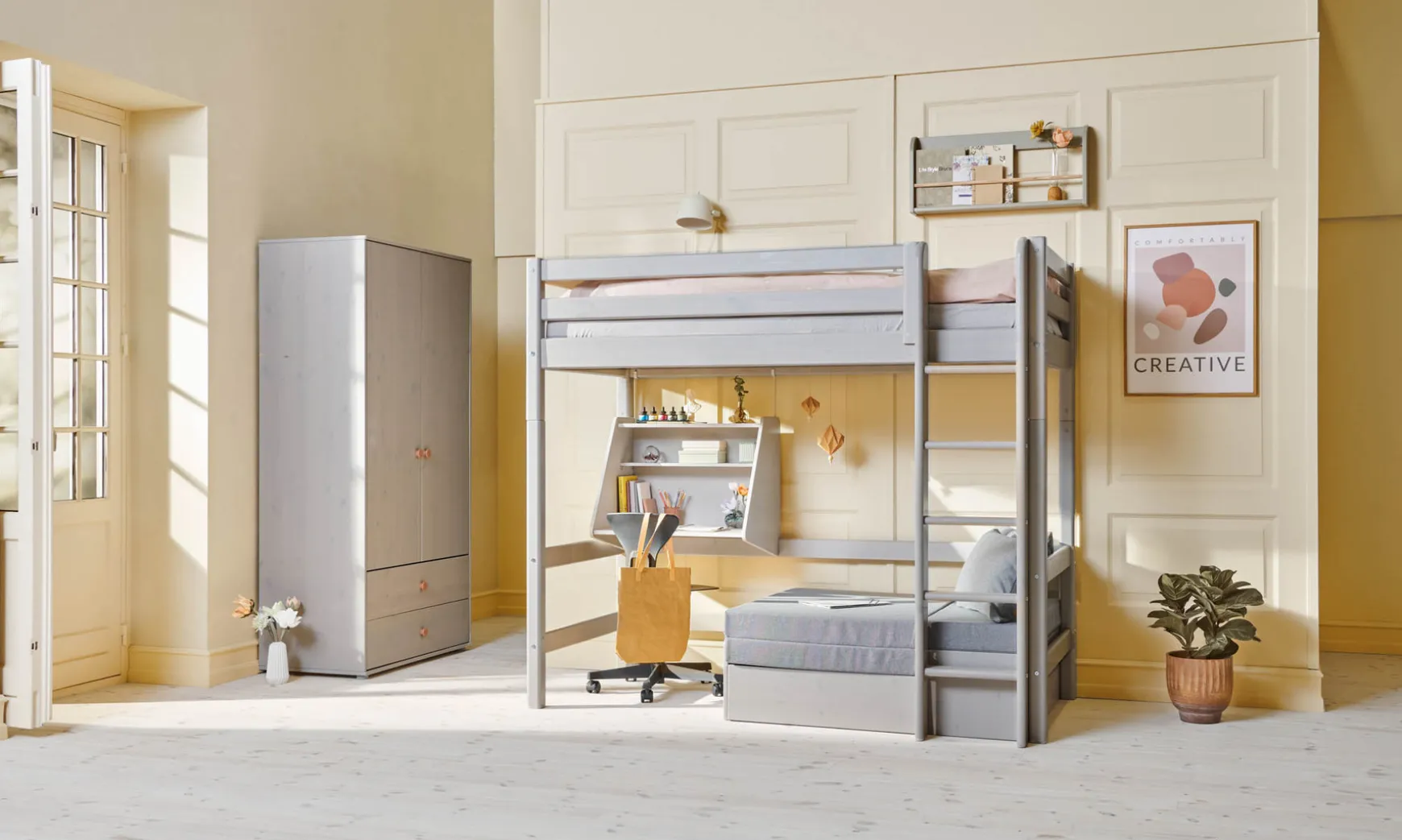 Kleiderschrank