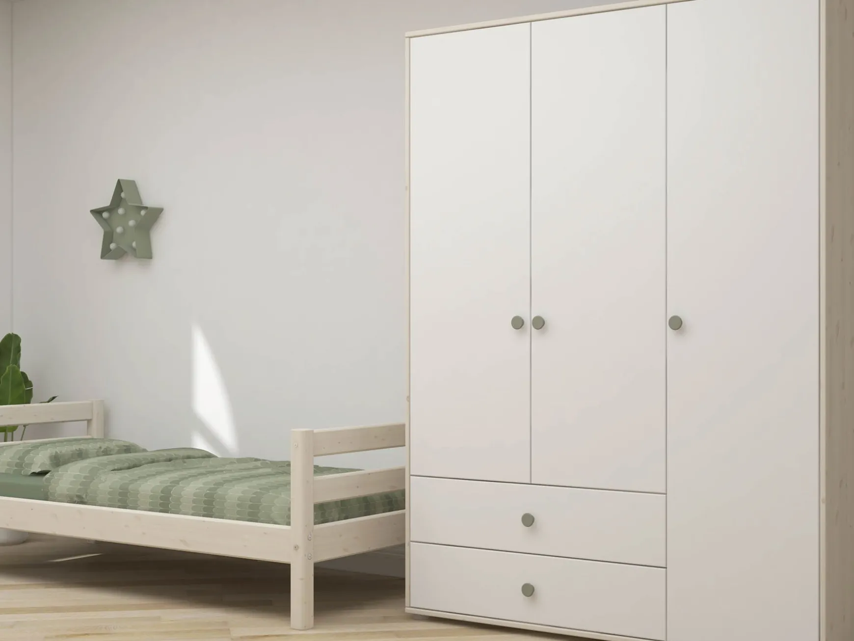 Kleiderschrank