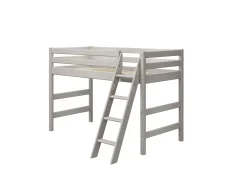 Mittelhohes Bett mit Schrägleiter