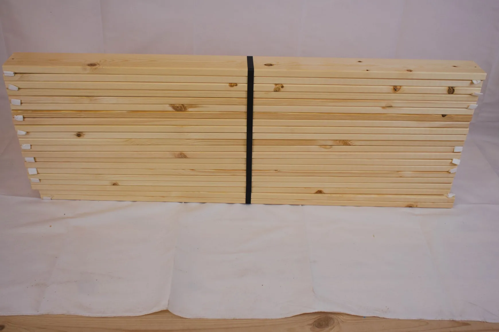 Slats bottom for pull out beds