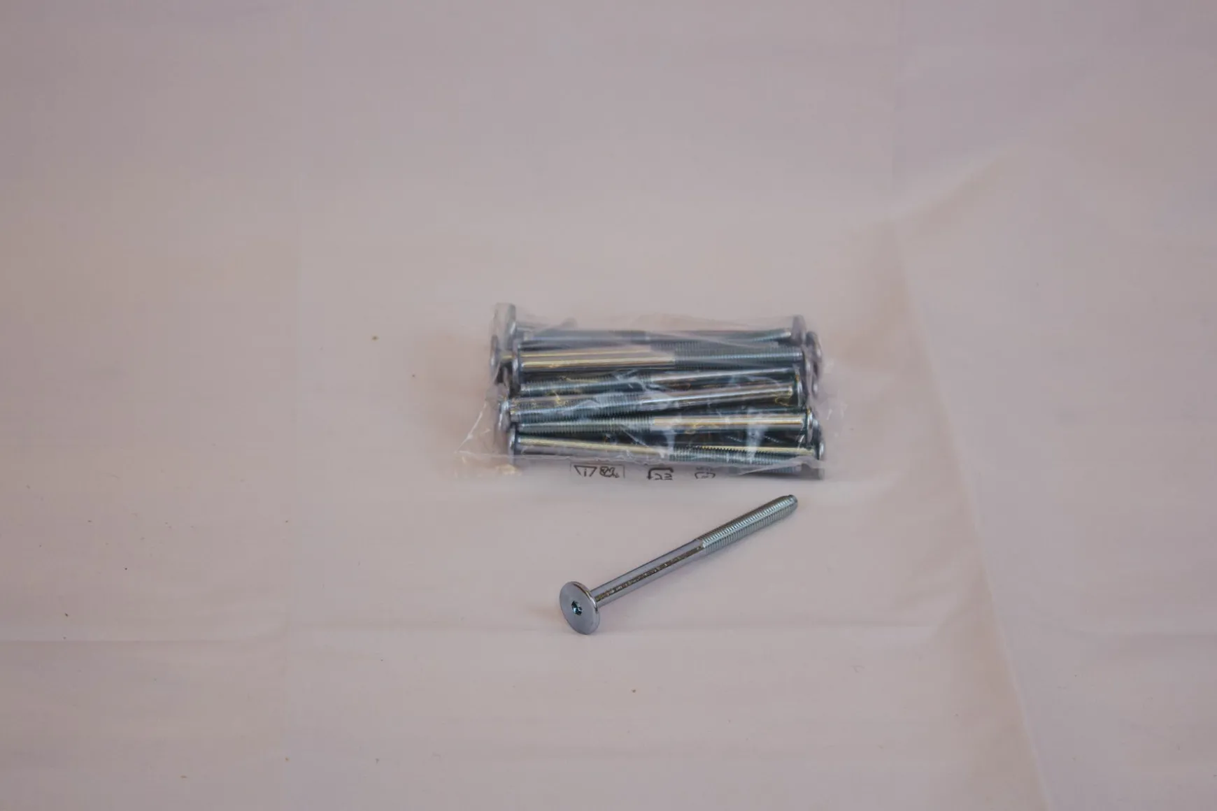 Threaded Screw – bag of 20 pieces